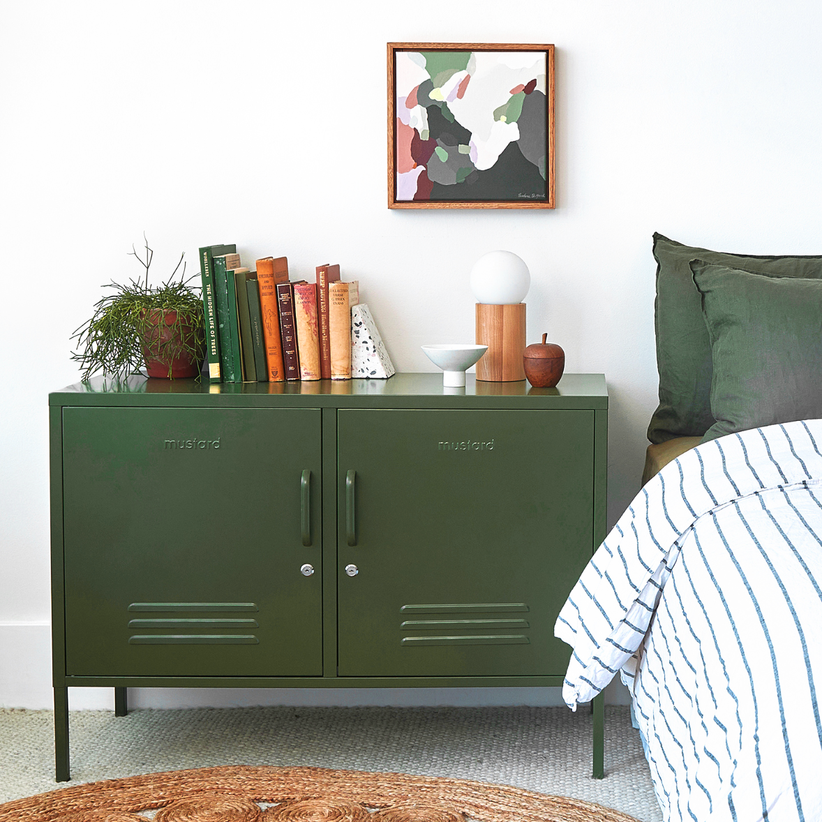 The Lowdown - Olive
