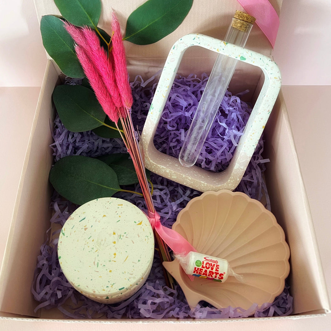 Pink gift box with 3 handmade jesmonite vase,candle,shell tray.