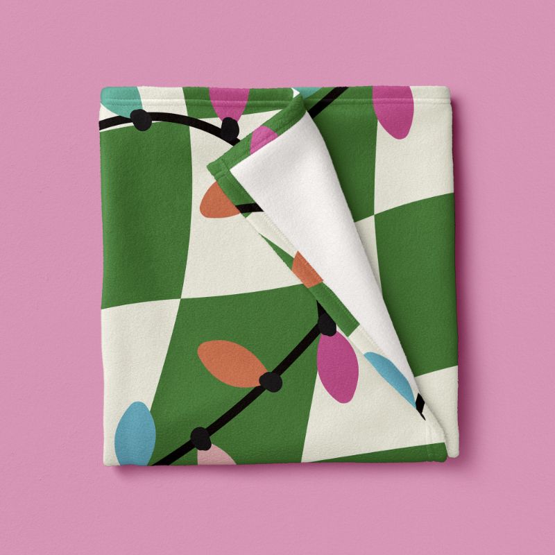 Cosy Festive Lights Blanket & Matching Mug Set.