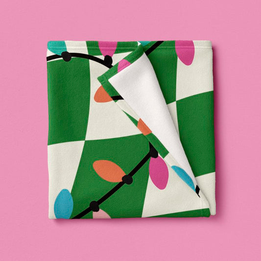 Cosy Festive Lights Blanket & Matching Mug Set.