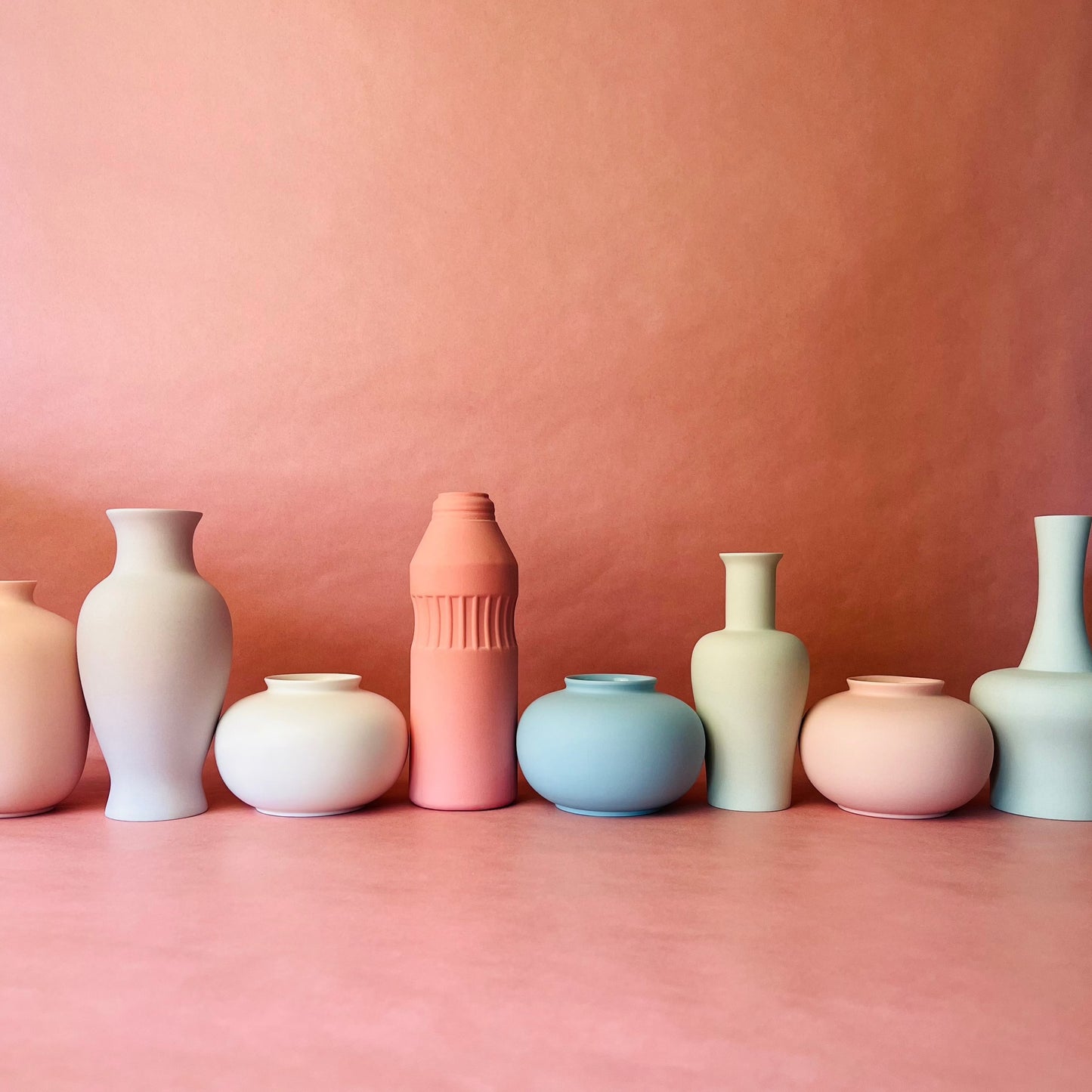 Vase in Lilac Grey