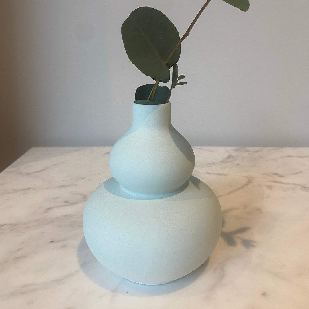 Vase in denim blue