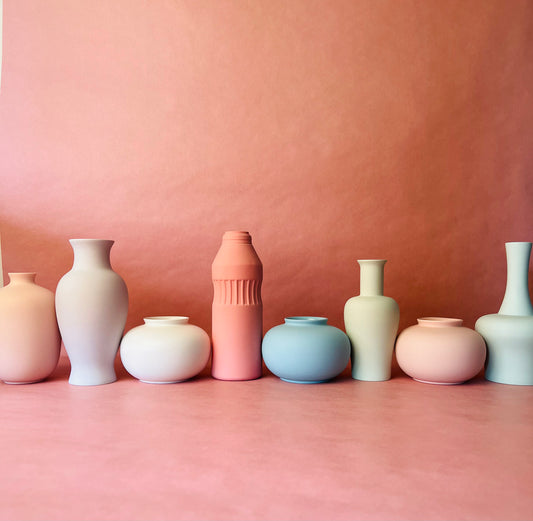 Vase- Mint porcelain.