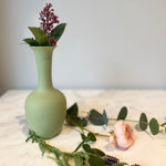 Load image into Gallery viewer, Vase in porcelain Green.